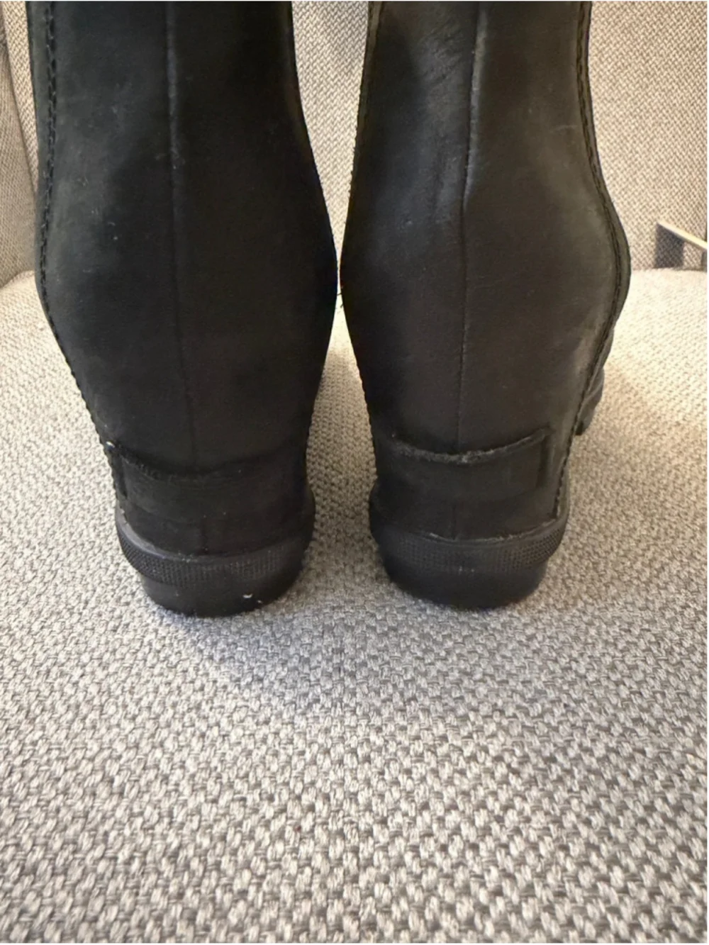 Sorel Joan Rhapsody Chelsea Leather Wedge Boot, Sz 7 see pics of back heel